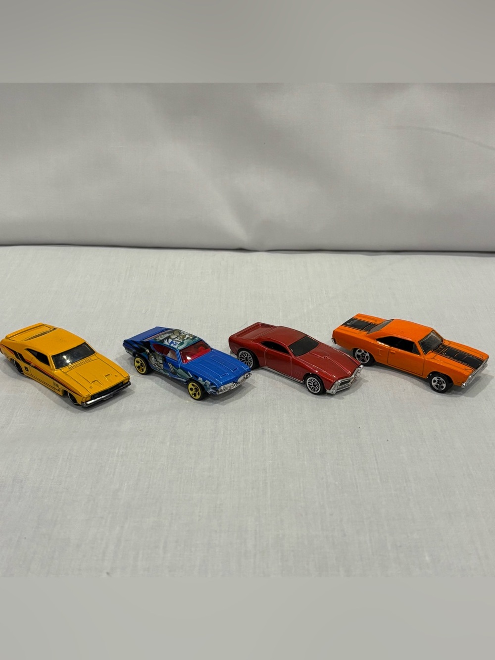 Hot Wheels Diecast Car Lot of 28 Packaged Carded and Loose Muscle Cars Hot Rods - Picture 3 of 12